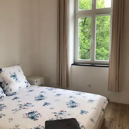 Charming Peaceful Apartment شقة شتشيتسين